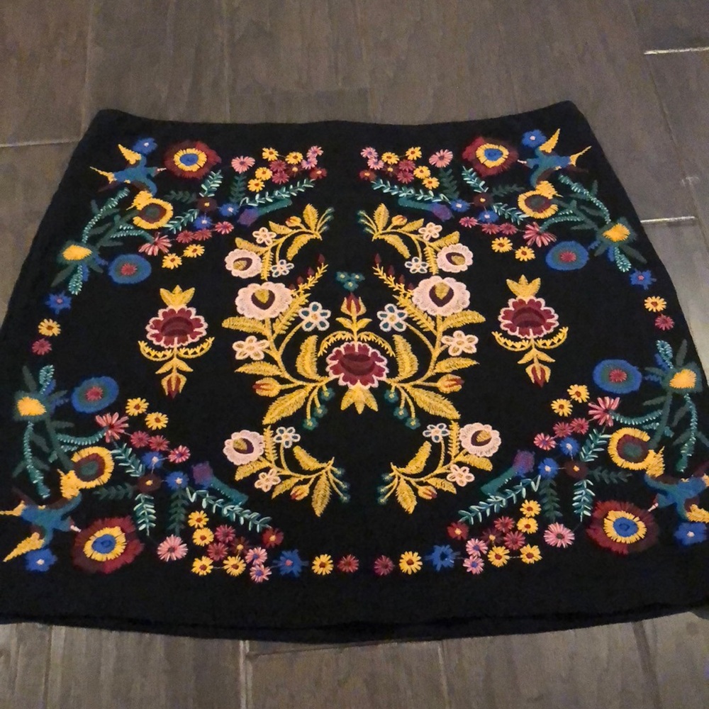Umgee embroidered skirt in front- plain black back